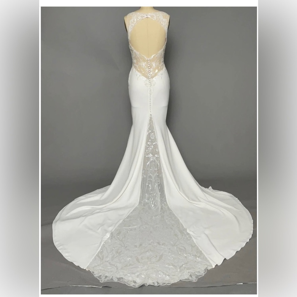 Pronovias Aquila Sample Wedding Gown